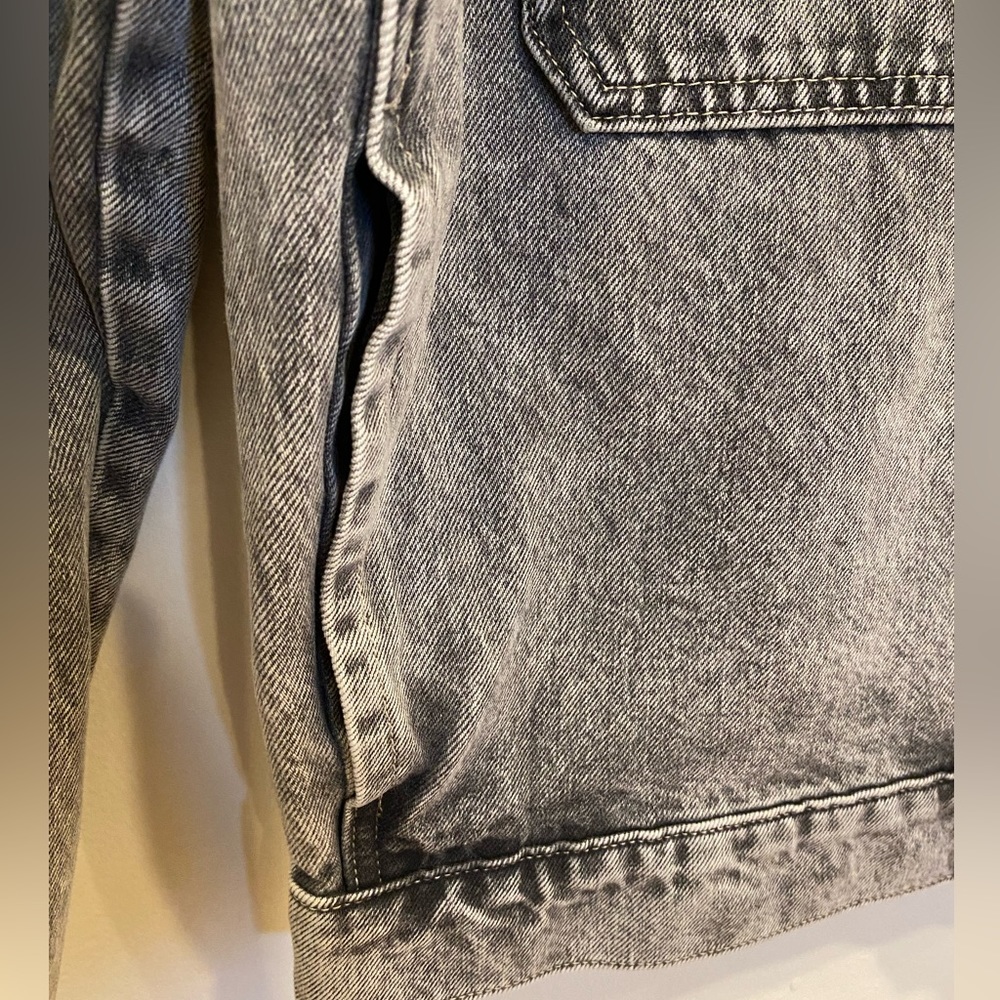Calvin Klein Men’s Palmer Denim Utility Trucker Jacket NWT Gray Relaxed Fit M - Picture 15 of 15